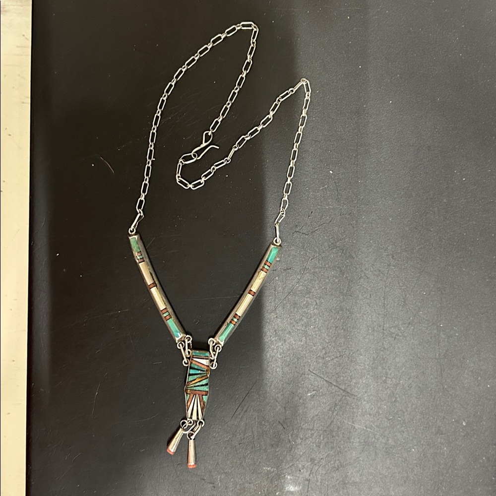 Zuni artist D. Lucio Sleeping Beauty Design Necklace Marked Sterling - Picture 4 of 7